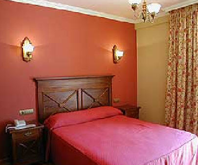 Imperion Hotel Cangas de Onís Room photo