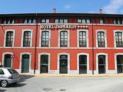 Imperion Hotel Cangas de Onís Exterior photo